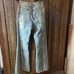 ROMWE Frayed Star Patch Distressed Stretch Flare Jeans -Blue+Cream